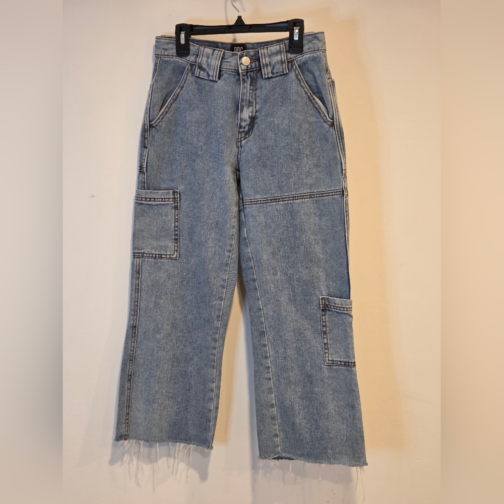 BDG Light Blue Cropped Jeans            Size 24